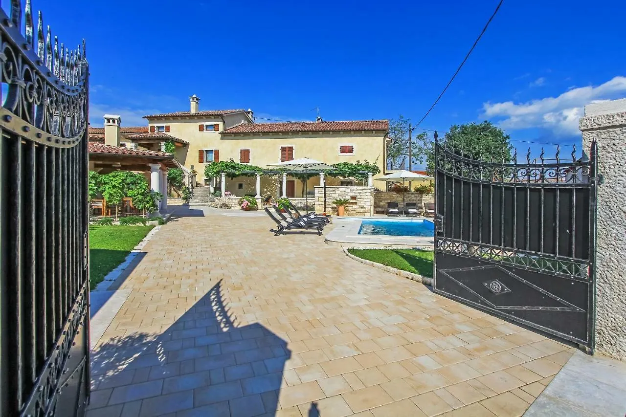 Villa Maria Tereza Zminj 0*,